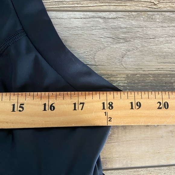 McDavid Hex Gear 3 Back Pad Protection Compression Men's Tank Top XL Basketball - Picture 5 of 10